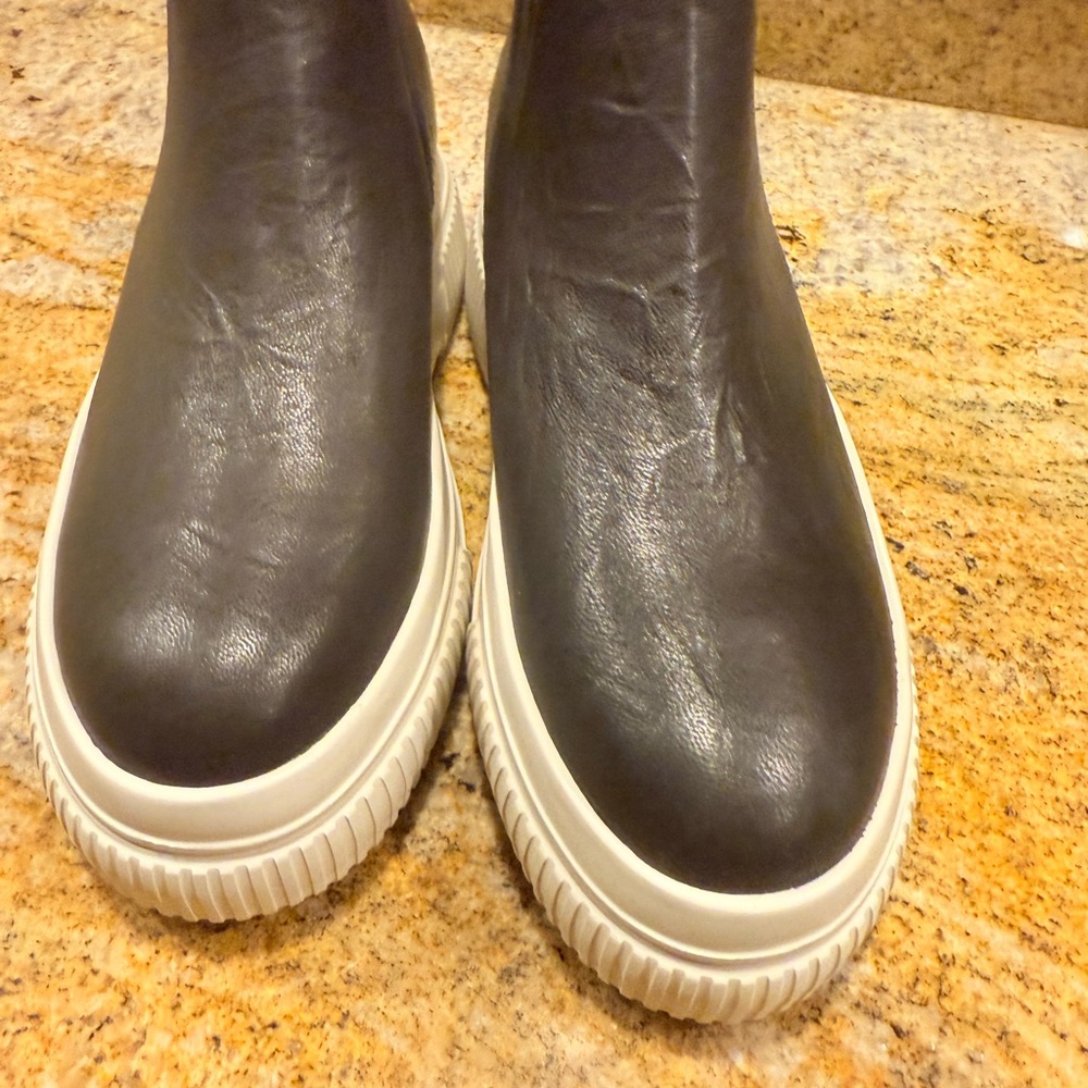 Women's J Slides Wendie Black Leather sneaker booties Size 9